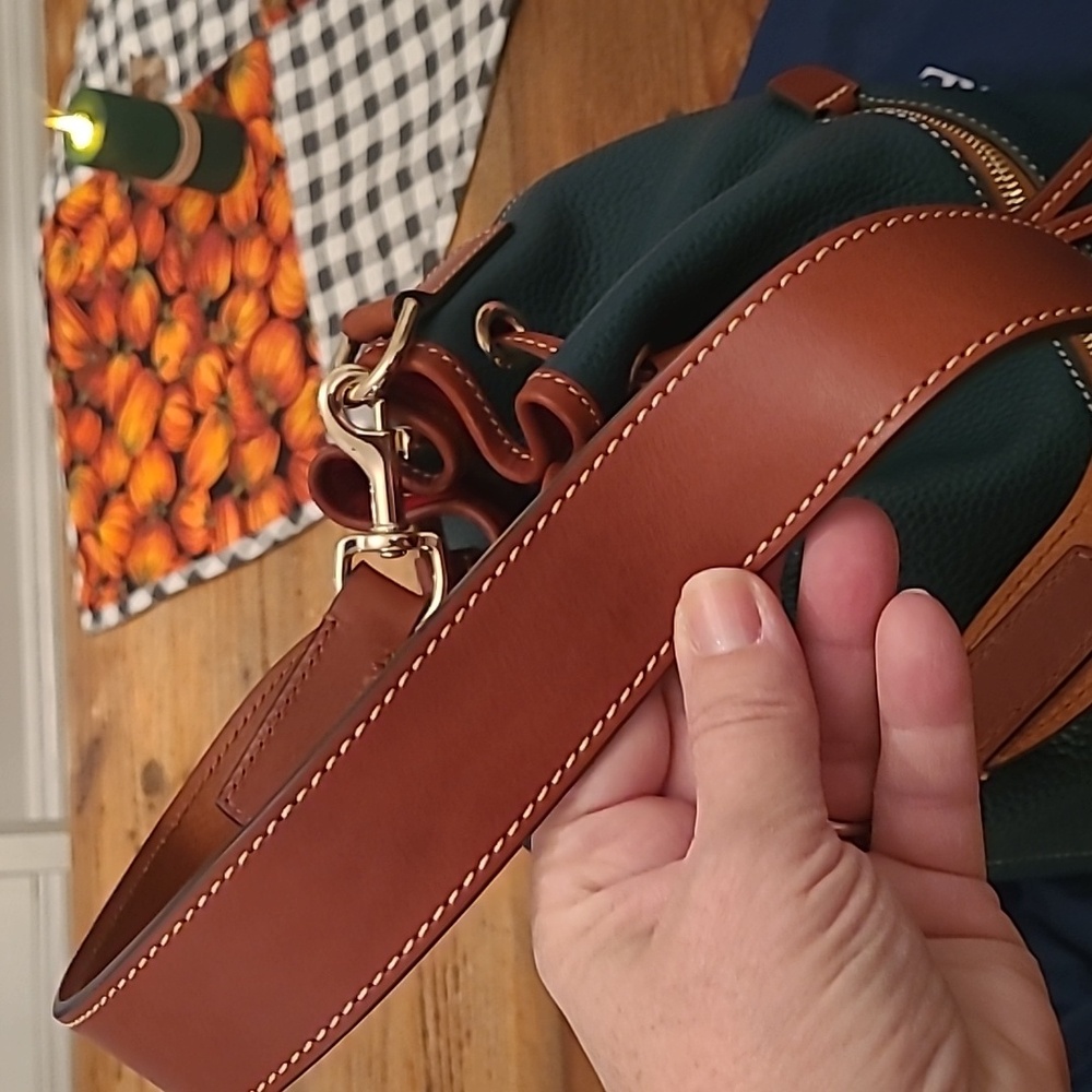 LIKE NEW DOONEY AND BOURKE BUCKET BAG AND MATCHING WALLET IN TEAL - Picture 12 of 12